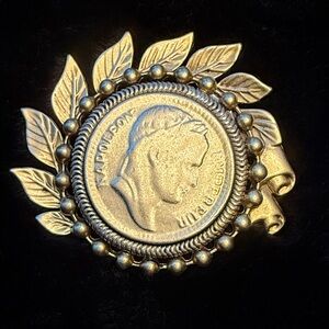 Vintage Coin Medallion Brooch in Antique Gold Tone